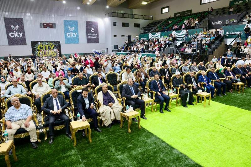 محافظ المنوفية يکرم 229 طالبا وطالبة من أوائل الشهادة الإعدادية العامة والأزهرية